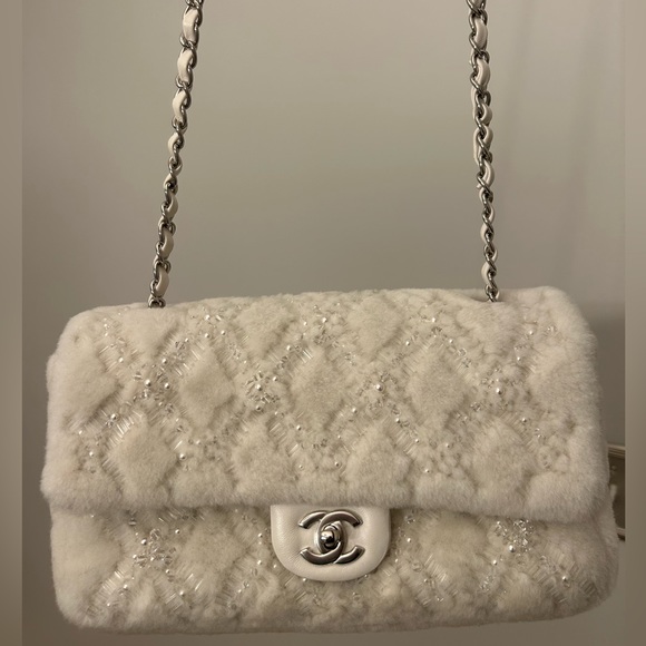 CHANEL LIMITED EDITION FLAP BAG - Picture 3 of 12